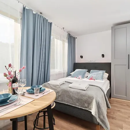 Center By Renters فروتسواف