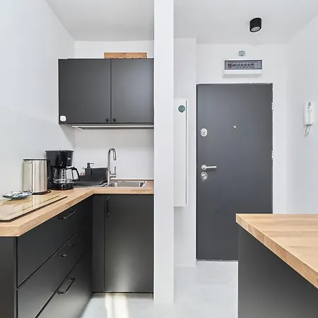 Center By Renters شقة *