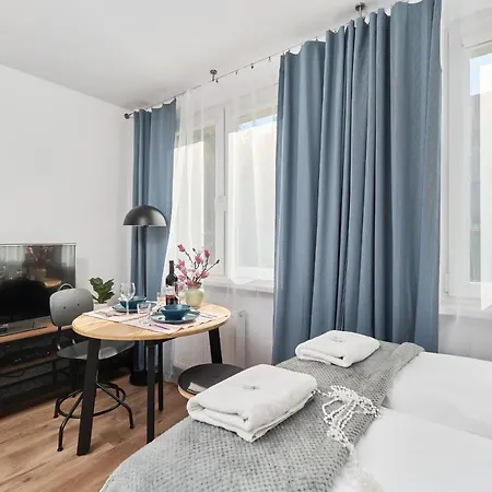 شقة Center By Renters فروتسواف